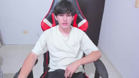 Snapshot of eren_tatakae chatting on 01-14-26, 02:50 eren_tatakae online show from 01-14-26, 02:50