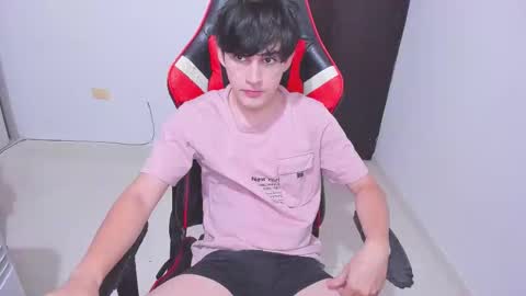 Snapshot of eren_tatakae chatting on 01-15-26, 02:38 eren_tatakae online show from 01-15-26, 02:38