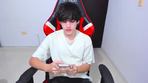 Snapshot of eren_tatakae chatting on 02-14-26, 02:30 eren_tatakae online show from 02-14-26, 02:30