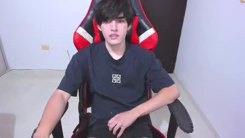 Snapshot of eren_tatakae chatting on 02-21-26, 05:03 eren_tatakae online show from 02-21-26, 05:03