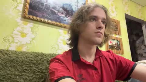 Snapshot of eric_blond chatting on 09-30-25, 06:35 Eric online show from 09-30-25, 06:35