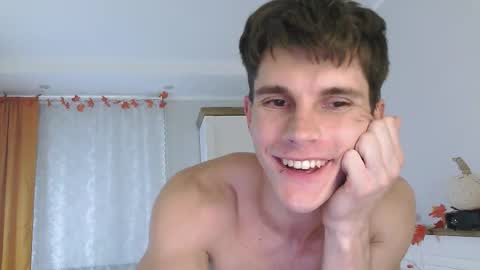 Eric Crush online show from 10-08-25, 04:21