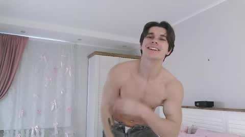 Eric Crush online show from 03-15-26, 04:18