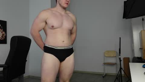 Snapshot of eric_poston chatting on 09-27-25, 08:08 online show from 09-27-25, 08:08