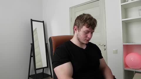 Snapshot of eric_poston chatting on 10-07-25, 07:16 online show from 10-07-25, 07:16