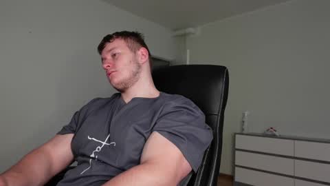 Snapshot of eric_poston chatting on 11-03-25, 07:31 online show from 11-03-25, 07:31