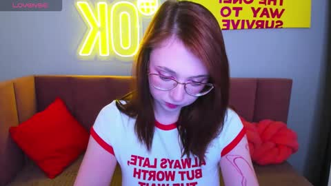 Erica 3 online show from 11-28-25, 01:19