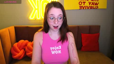 Erica 3 online show from 01-17-26, 01:32