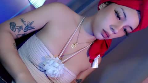 Snapshot of erica_walker chatting on 07-14-26, 01:17 erica_walker online show from 07-14-26, 01:17