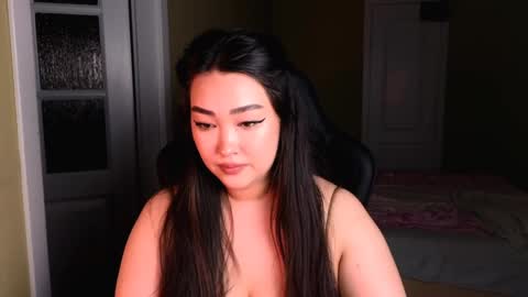 Snapshot of erica_wayne chatting on 01-26-25, 05:13 Erica Wayne online show from 01-26-25, 05:13