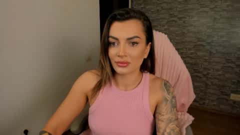 Snapshot of erica_xoo chatting on 09-20-25, 04:46 Riaaa online show from 09-20-25, 04:46