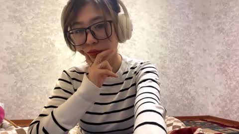 Yumi online show from 03-19-26, 02:54