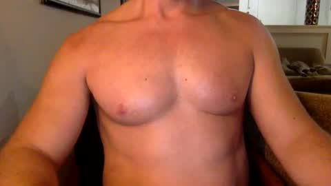 EricMuscle86 online show from 02-12-26, 03:34