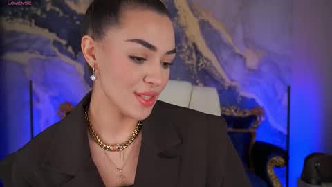 Erica online show from 10-02-25, 07:04