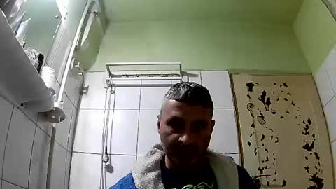 Snapshot of ericboy32 chatting on 12-02-24, 08:55 eric online show from 12-02-24, 08:55