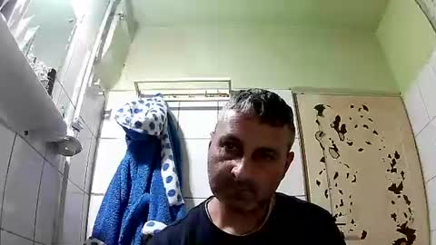 Snapshot of ericboy32 chatting on 12-09-24, 07:17 eric online show from 12-09-24, 07:17