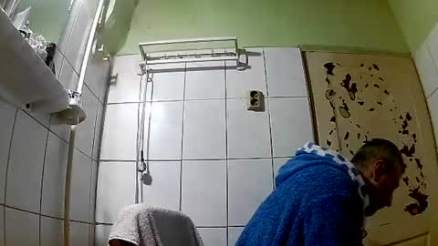 Snapshot of ericboy32 chatting on 01-19-25, 08:30 eric online show from 01-19-25, 08:30