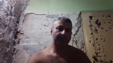 Snapshot of ericboy32 chatting on 09-21-25, 12:07 eric online show from 09-21-25, 12:07