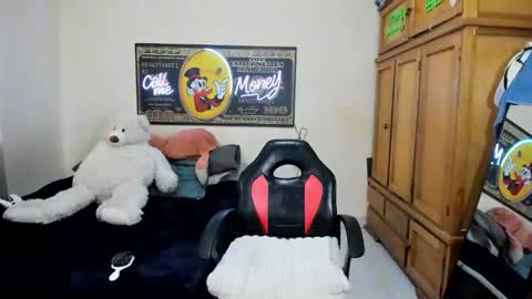 Snapshot of erick_de_rossee chatting on 04-15-26, 06:59 erick_de_rossee online show from 04-15-26, 06:59