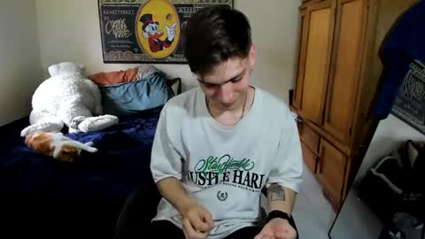 Snapshot of erick_de_rossee chatting on 04-16-26, 06:09 erick_de_rossee online show from 04-16-26, 06:09
