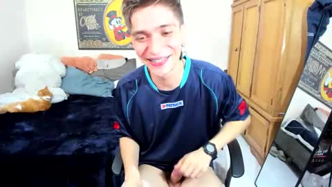 Snapshot of erick_de_rossee chatting on 04-20-26, 08:10 erick_de_rossee online show from 04-20-26, 08:10