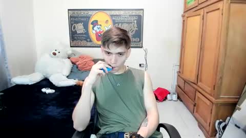 Snapshot of erick_de_rossee chatting on 05-09-26, 07:52 erick_de_rossee online show from 05-09-26, 07:52