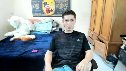 Snapshot of erick_de_rossee chatting on 06-10-26, 06:07 erick_de_rossee online show from 06-10-26, 06:07