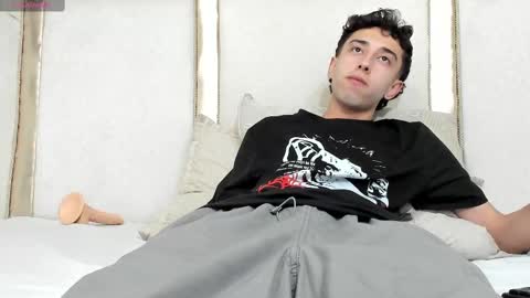 Erick online show from 02-24-25, 08:36