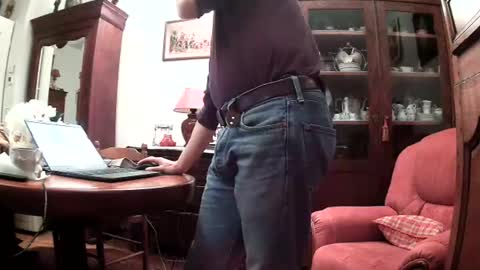 Snapshot of ericstephcam31 chatting on 12-04-25, 11:19 Steph et Eric online show from 12-04-25, 11:19