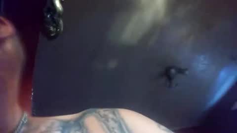 erik15516 online show from 06-05-26, 02:01