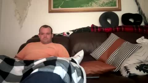 Snapshot of erik339102554 chatting on 12-30-24, 01:25 Lea  Erik online show from 12-30-24, 01:25