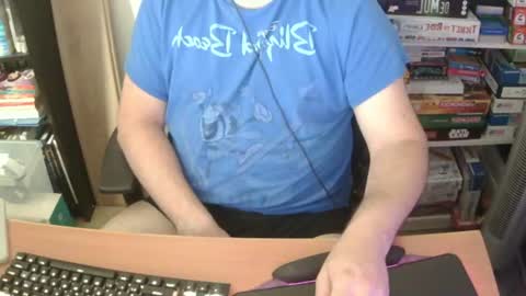 Snapshot of erik_dapper chatting on 06-20-26, 07:27 Erik Dapper online show from 06-20-26, 07:27