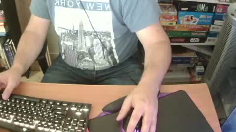 Snapshot of erik_dapper chatting on 07-18-26, 05:06 Erik Dapper online show from 07-18-26, 05:06