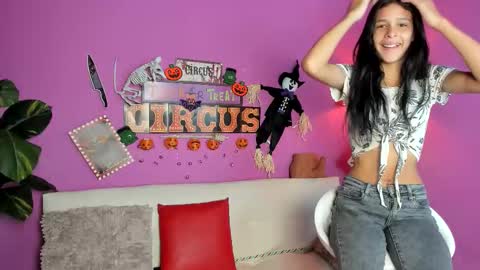 Snapshot of erika1717 chatting on 10-30-25, 03:02 erika1717 online show from 10-30-25, 03:02