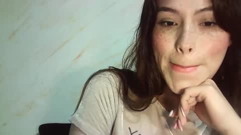 Snapshot of erika_depp chatting on 03-24-26, 06:46 Erika online show from 03-24-26, 06:46