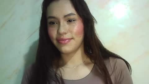 Snapshot of erika_depp chatting on 04-24-26, 06:43 Erika online show from 04-24-26, 06:43