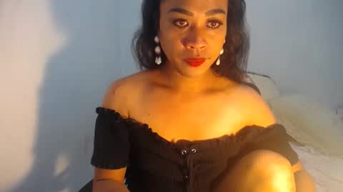 Snapshot of erika_madrigal chatting on 01-21-25, 12:57 erika_madrigal online show from 01-21-25, 12:57