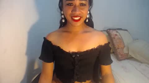 Snapshot of erika_madrigal chatting on 01-21-25, 04:43 erika_madrigal online show from 01-21-25, 04:43