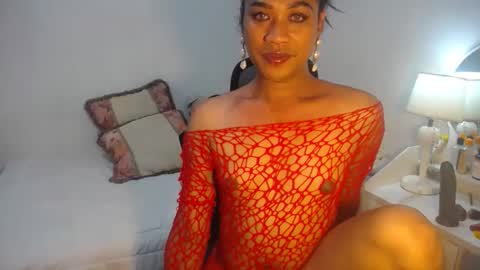 Snapshot of erika_madrigal chatting on 02-10-25, 09:14 erika_madrigal online show from 02-10-25, 09:14