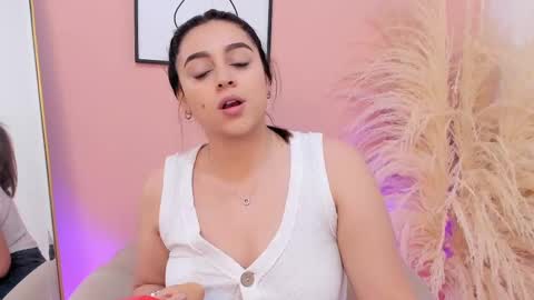 Erika Mendez online show from 02-11-25, 08:10