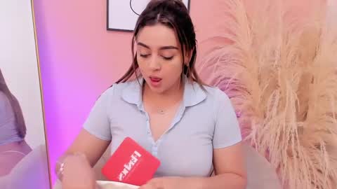 Erika Mendez online show from 03-06-25, 06:59