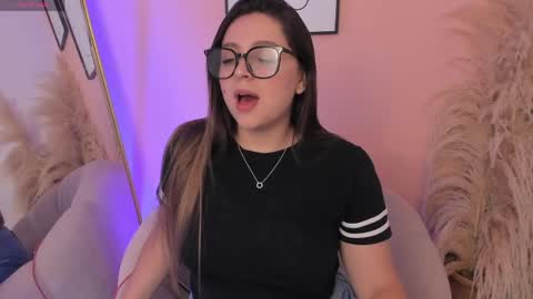 Erika Mendez online show from 04-29-26, 07:53