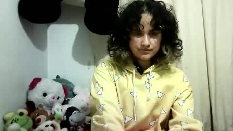Snapshot of erika_stars2 chatting on 03-05-25, 04:24 Erika online show from 03-05-25, 04:24