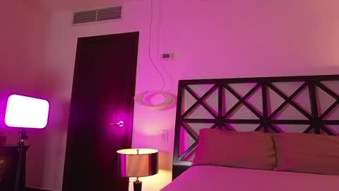 Venus Skye online show from 09-13-25, 08:19