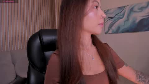 Snapshot of erikabenz chatting on 02-11-26, 12:43 Erika Benz online show from 02-11-26, 12:43