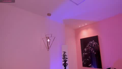 Snapshot of erikabenz chatting on 03-12-26, 12:11 Erika Benz online show from 03-12-26, 12:11