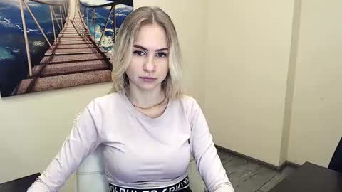 Erika online show from 12-19-24, 04:13