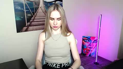 Erika online show from 06-09-26, 11:55