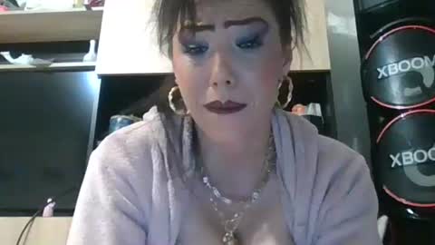 erikaguapa1989 online show from 05-08-26, 01:00