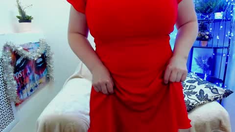 Snapshot of erikalov chatting on 01-04-25, 04:33 Adelina online show from 01-04-25, 04:33